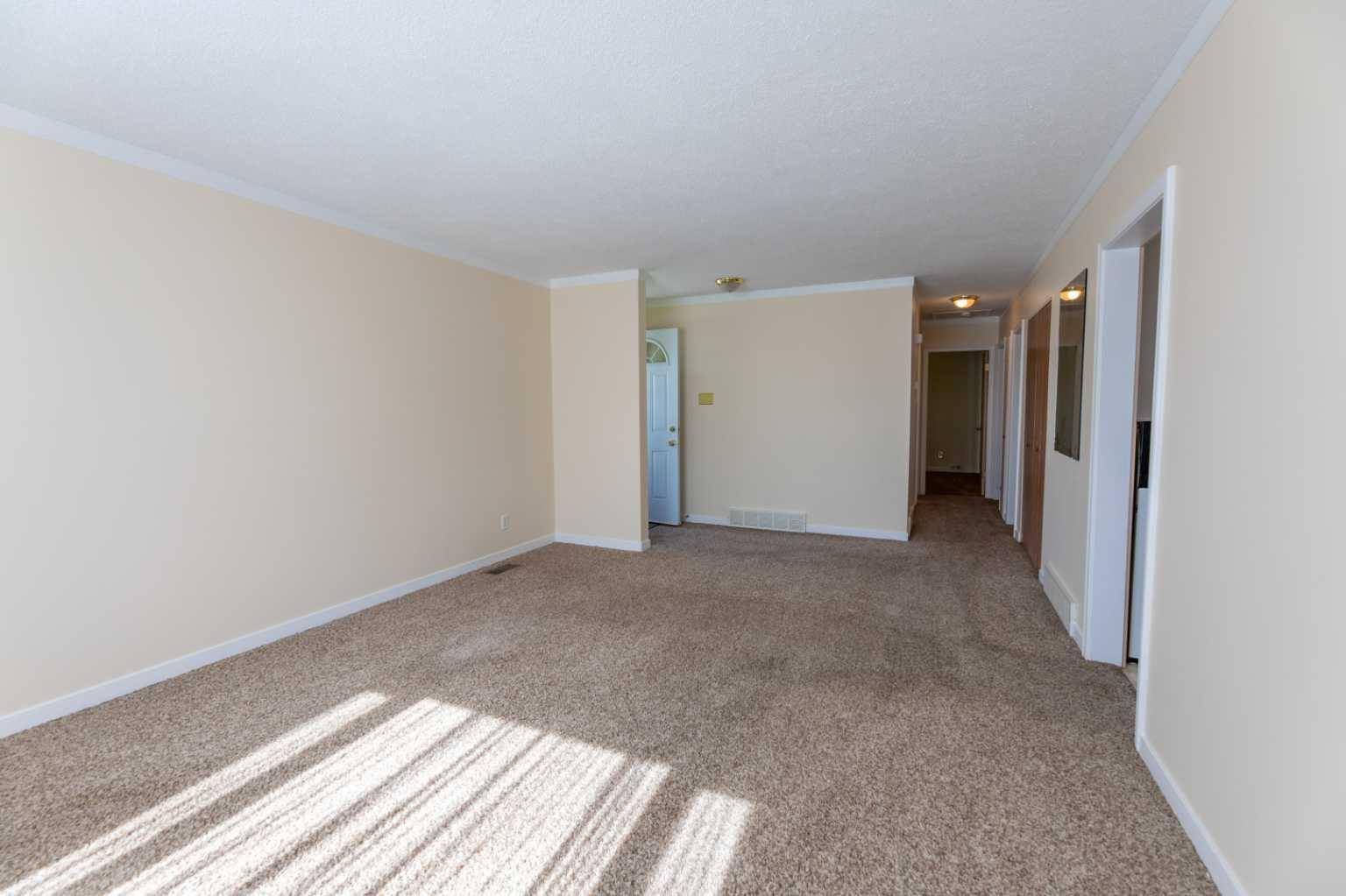 Hinton, AB T7V 1B8,117 Dorin DR