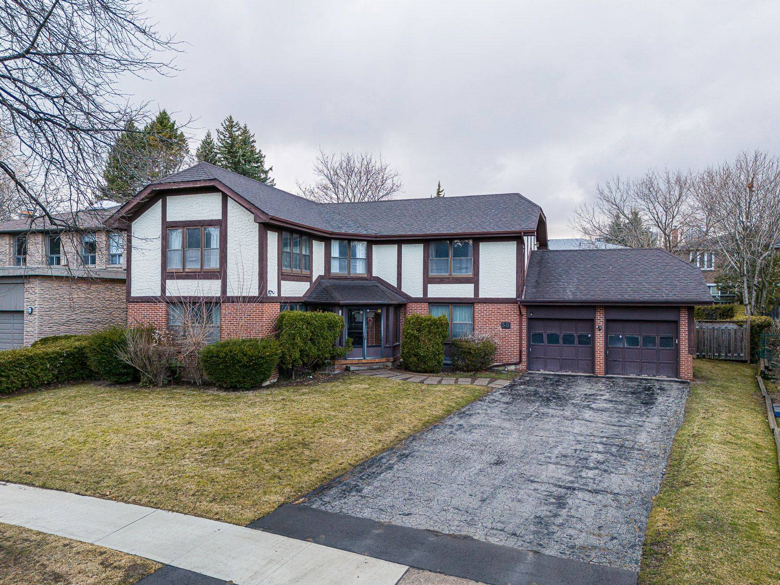 59 Mellowood DR, Toronto C12, ON M2L 2E4