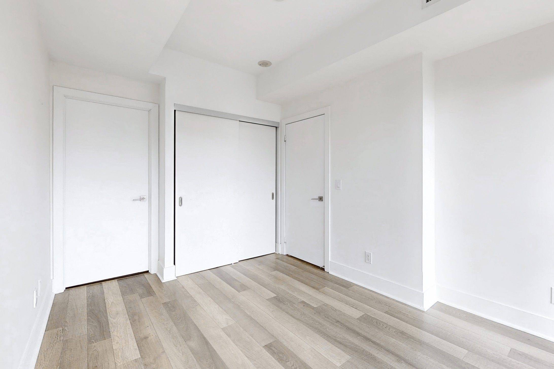 Toronto C02, ON M5R 0B5,32 Davenport RD #1306