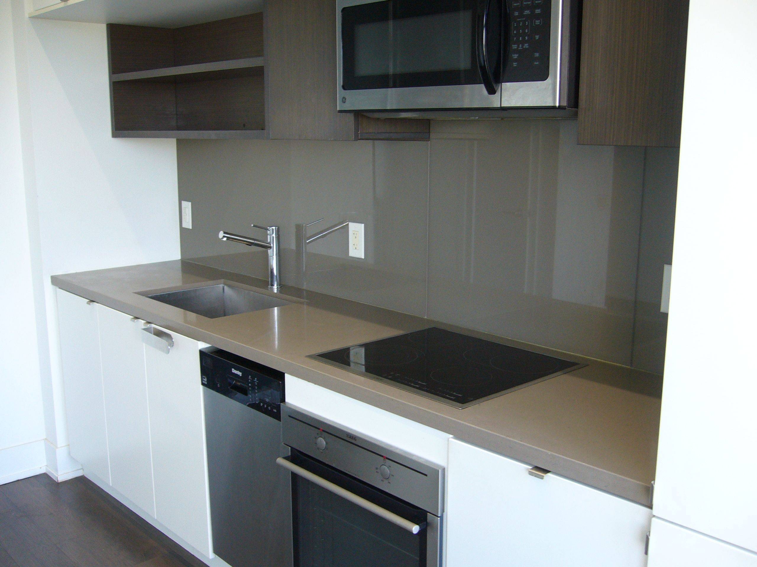 Toronto C02, ON M4V 1N5,111 St Clair AVE W #1427