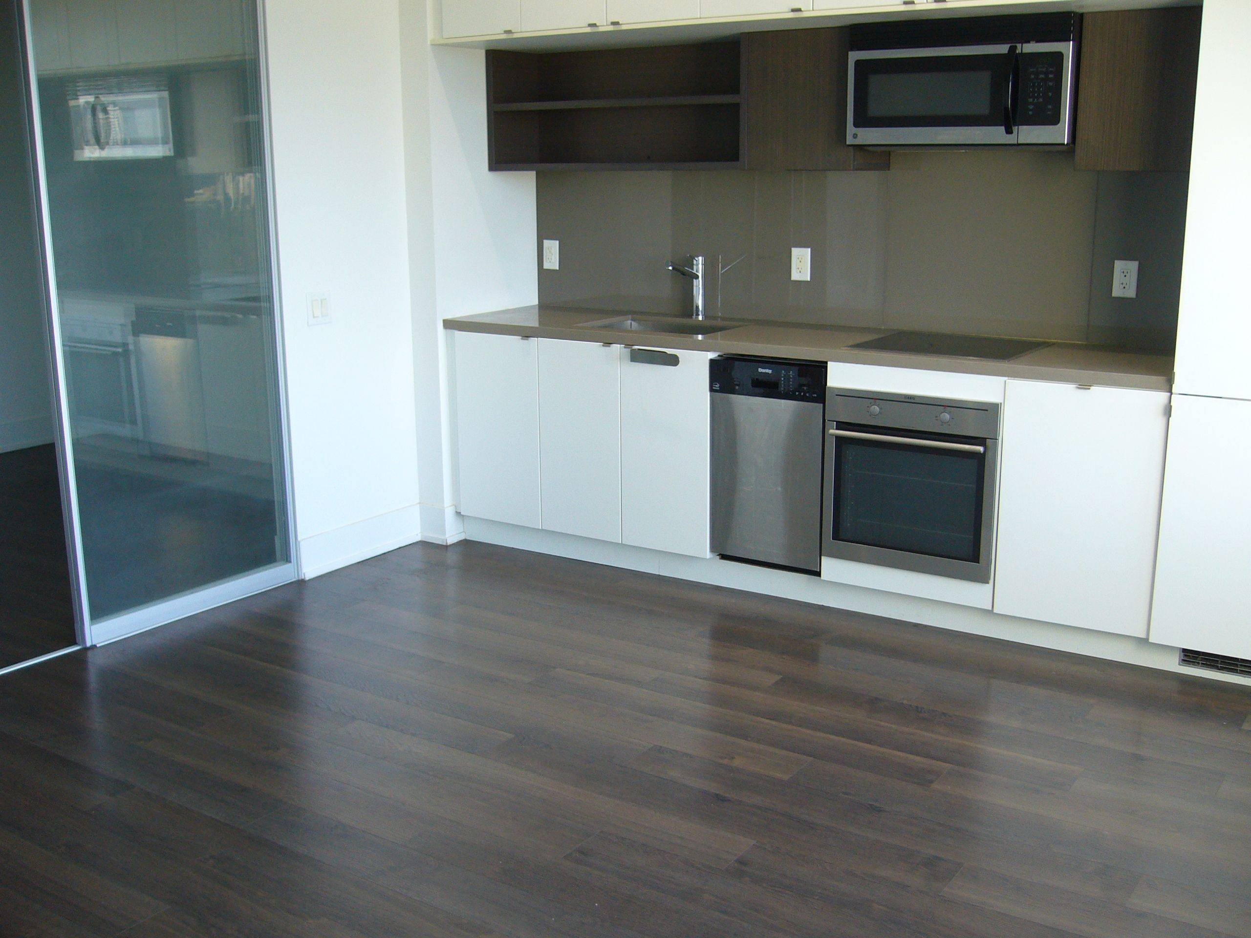 Toronto C02, ON M4V 1N5,111 St Clair AVE W #1427