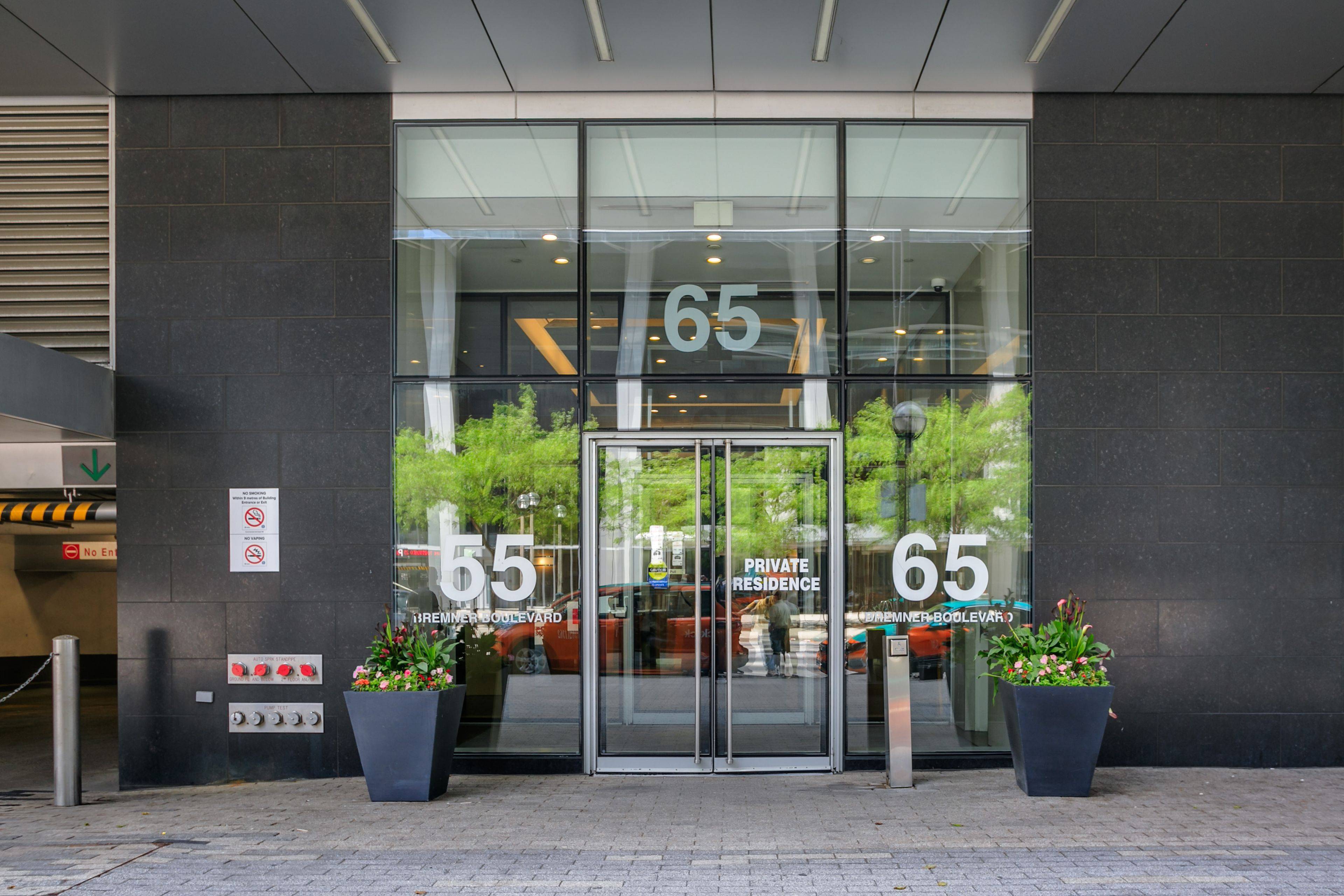 Toronto C01, ON M5J 0A6,55 Bremner BLVD #1901