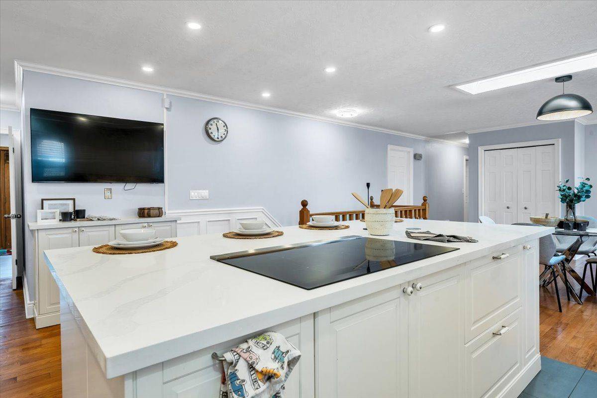 Scugog, ON L9L 1B3,10420 Russell RD