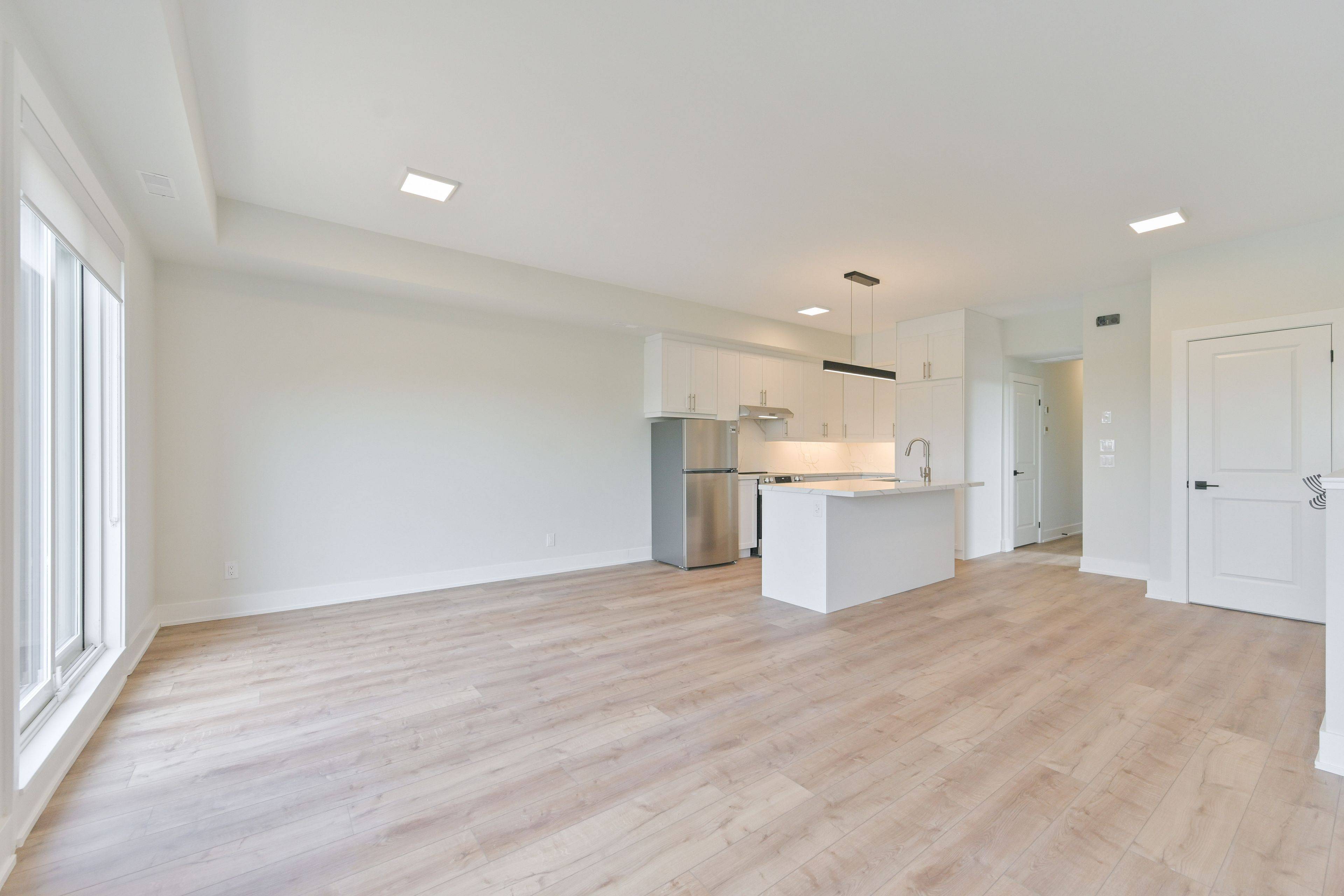 Toronto E02, ON M4E 2E9,2420 Gerrard ST E #4