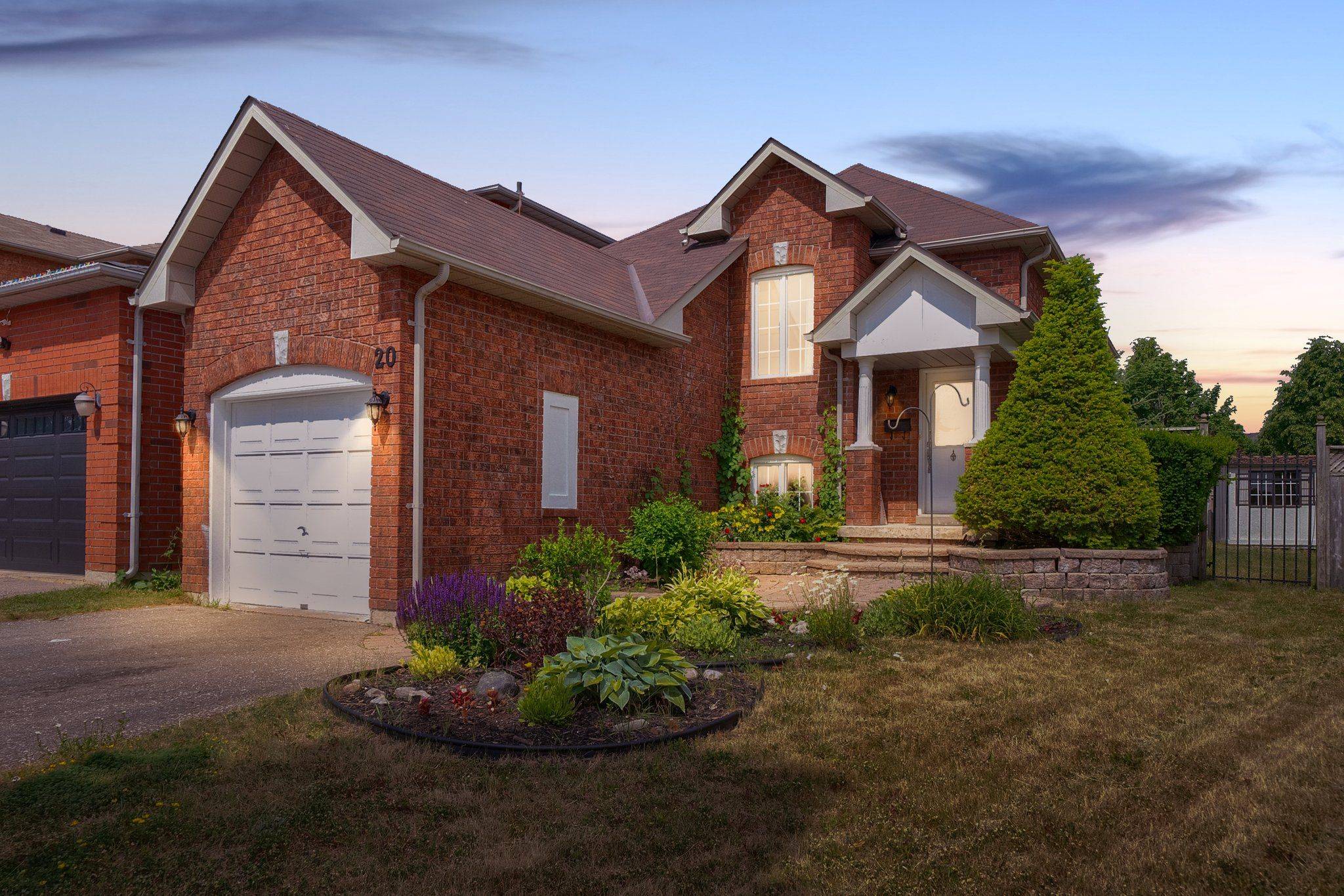 20 Abernethy CRES, Clarington, ON L1C 4Z1