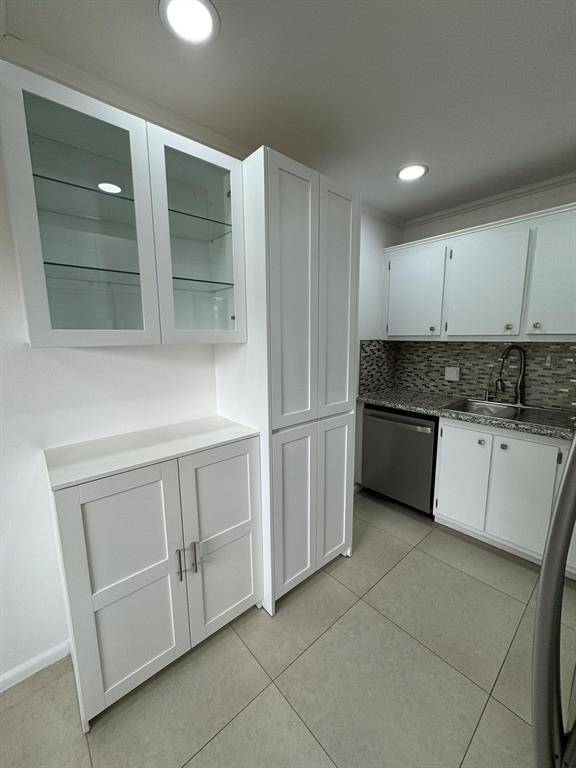 Hollywood, FL 33027,[StreetName,UnitNumber,StreetNumber,StreetDirPrefix]