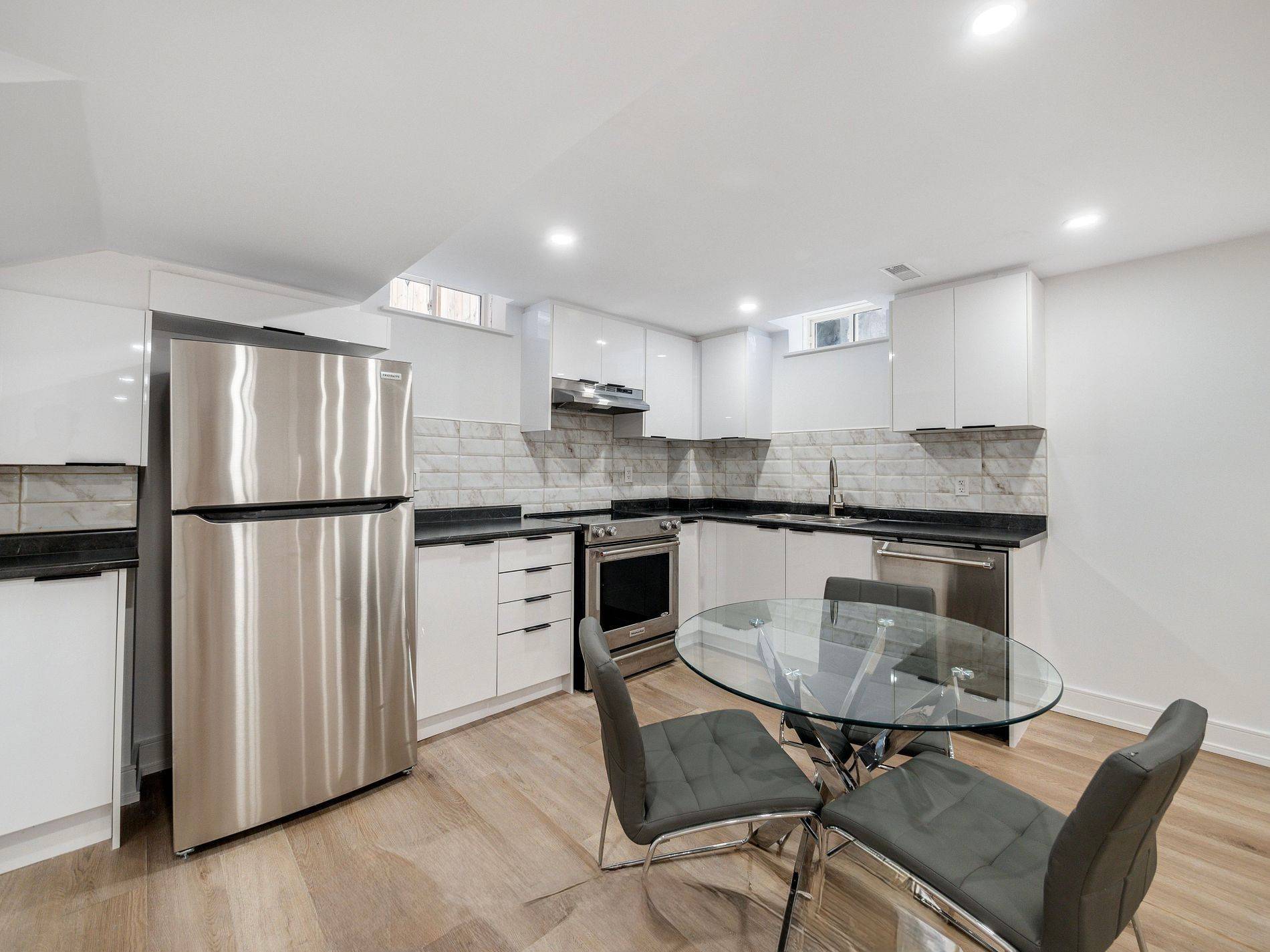 Bradford West Gwillimbury, ON L3Z 0V6,97 Belfry DR