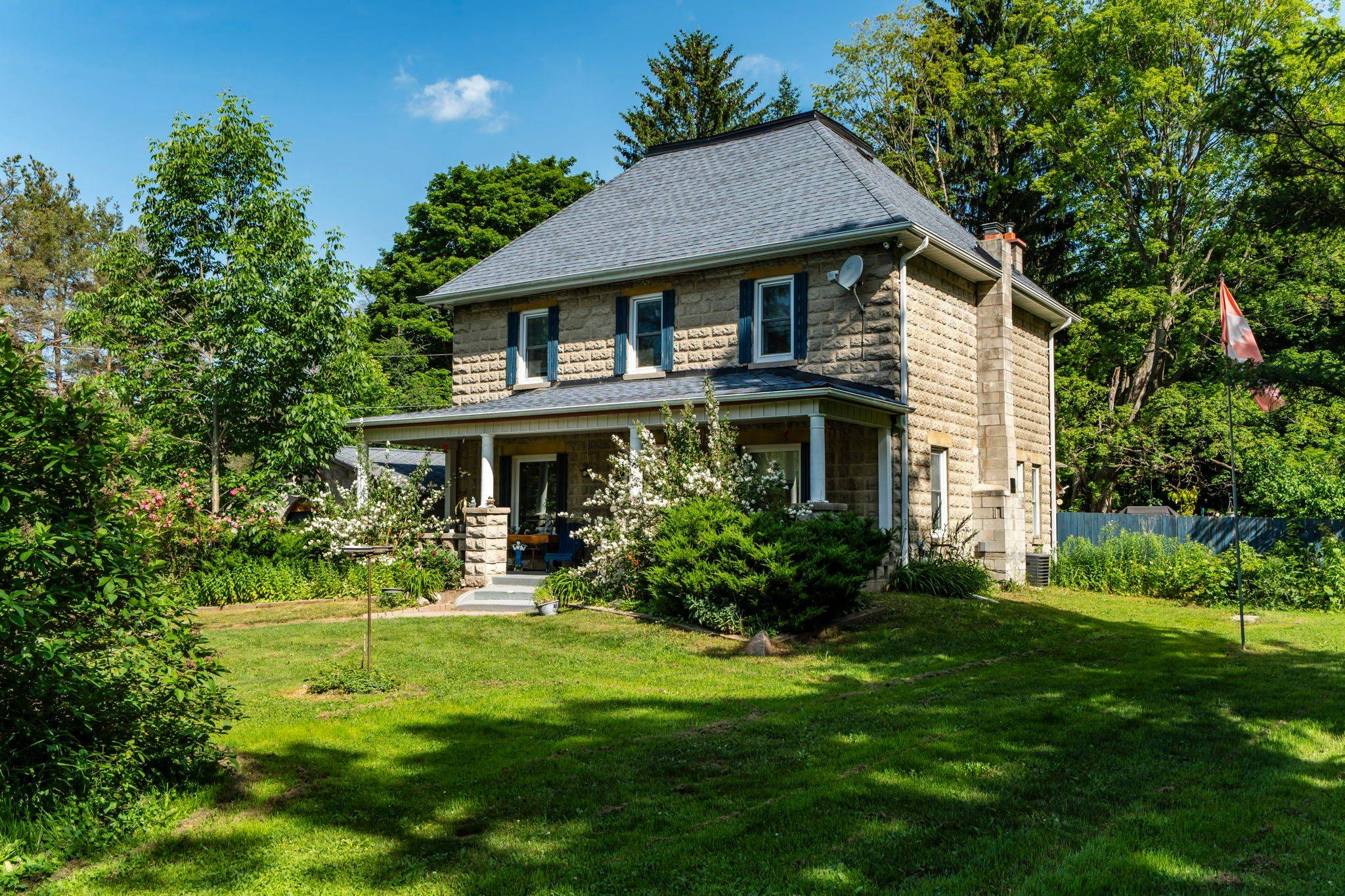 Essa, ON L3W 0T4,6550 Camp Hill RD