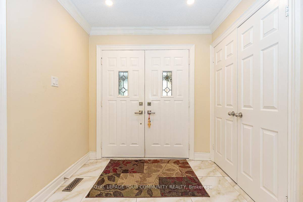 Markham, ON L3T 6R5,122 Lyndhurst DR