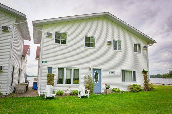 Severn, ON P0E 1N0,1230 GRANDVIEW LODGE RD #Beach Chalet #3