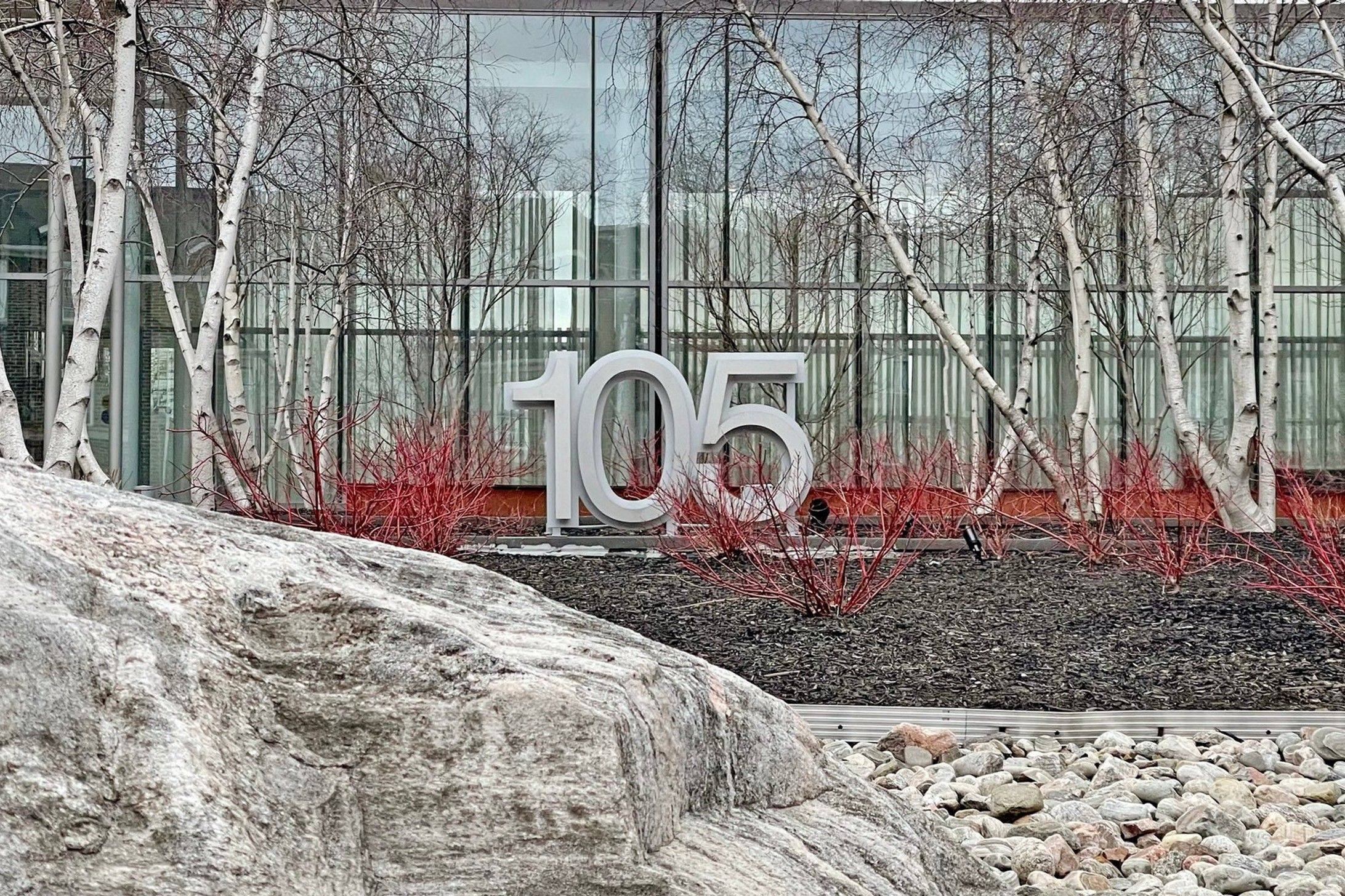 Toronto W01, ON M6S 5B5,105 The Queensway AVE #2004