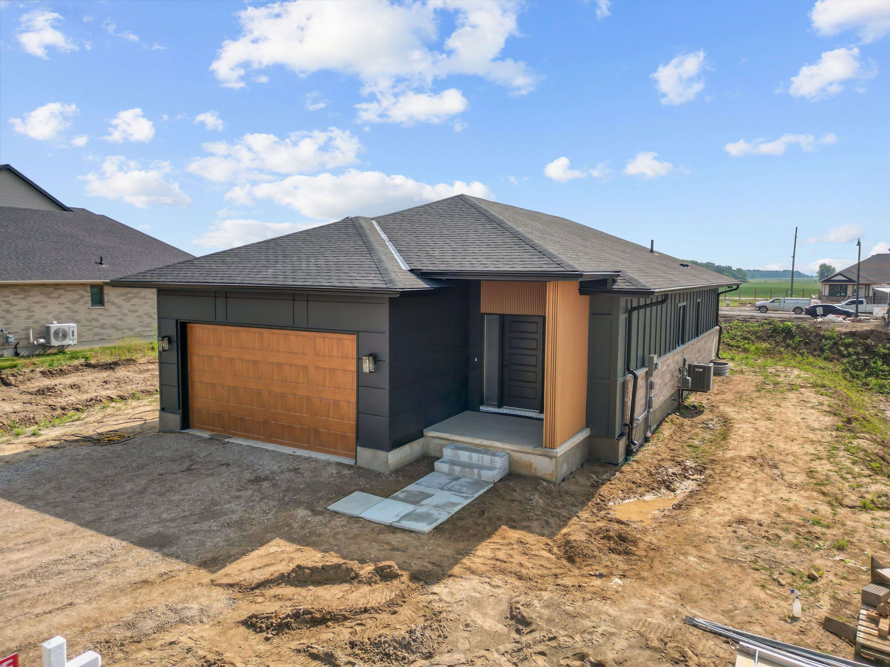 St. Thomas, ON N5R 0P1,173 Renaissance DR NW