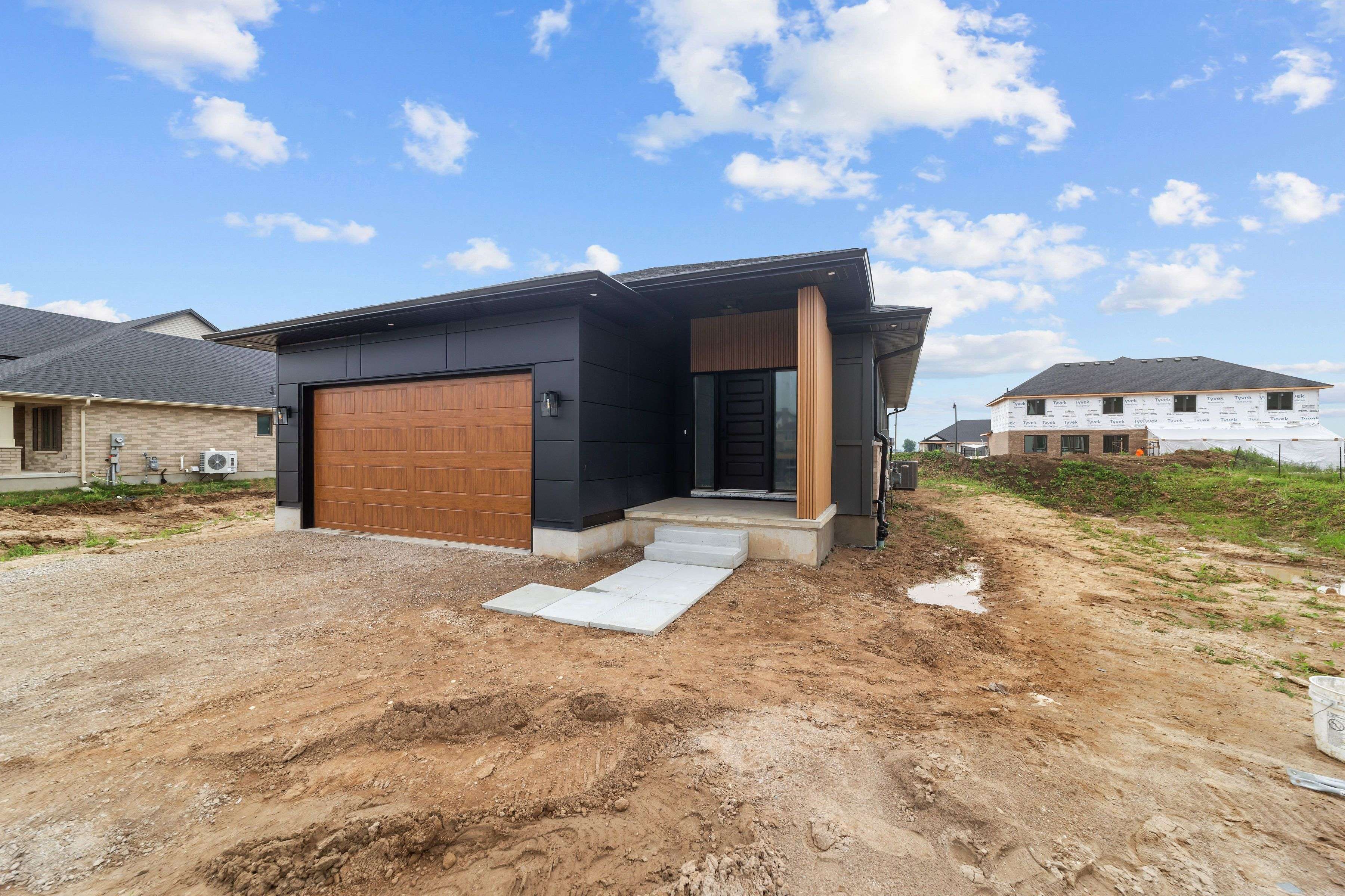 St. Thomas, ON N5R 0P1,173 Renaissance DR NW