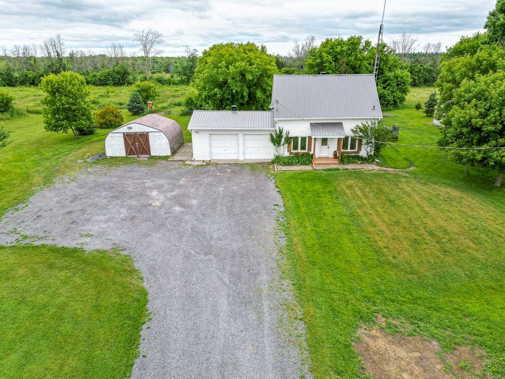18485 Kenyon Conc Rd 5 RD, North Glengarry, ON K0C 1T0