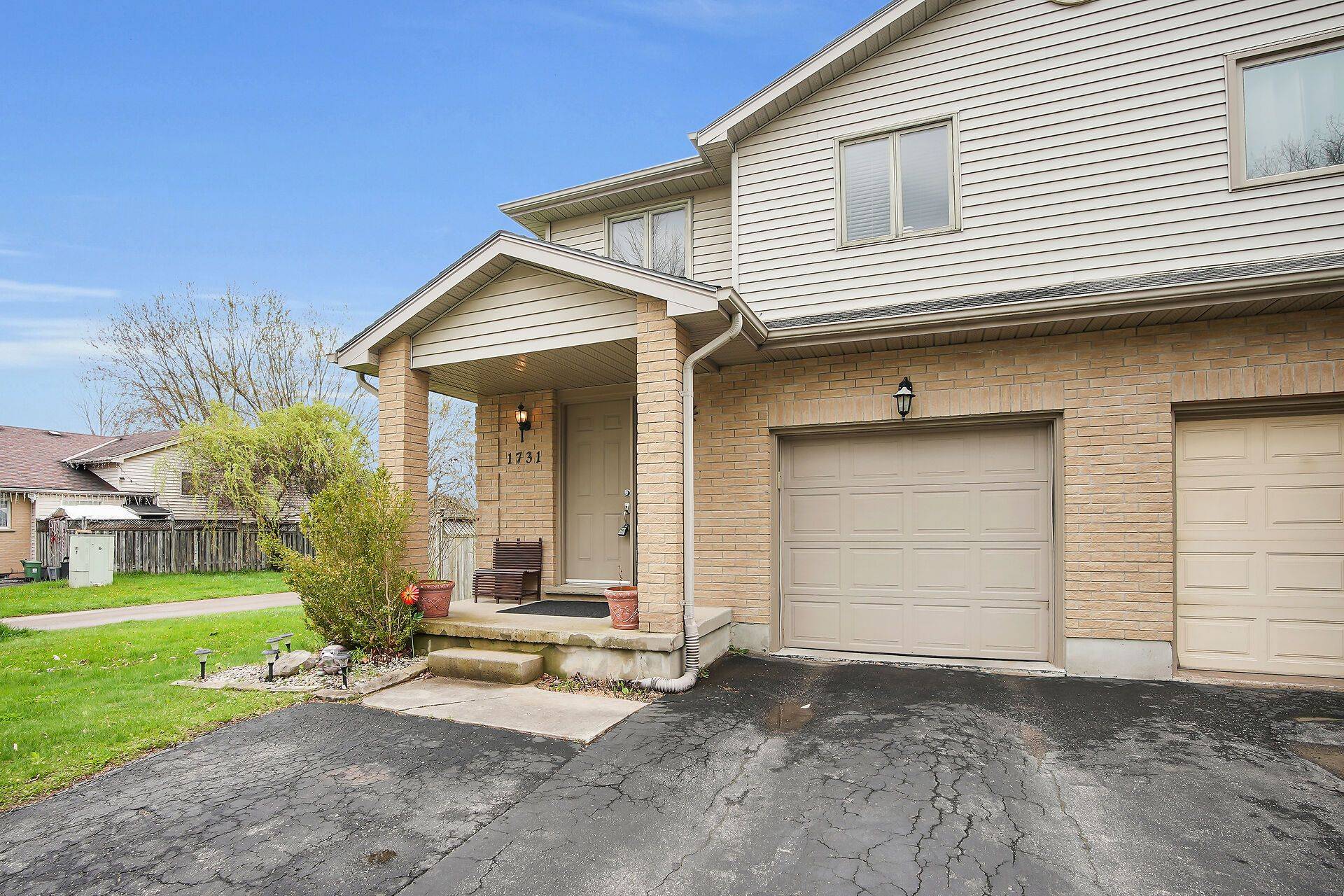 London East, ON N5V 4V4,1731 Marconi BLVD