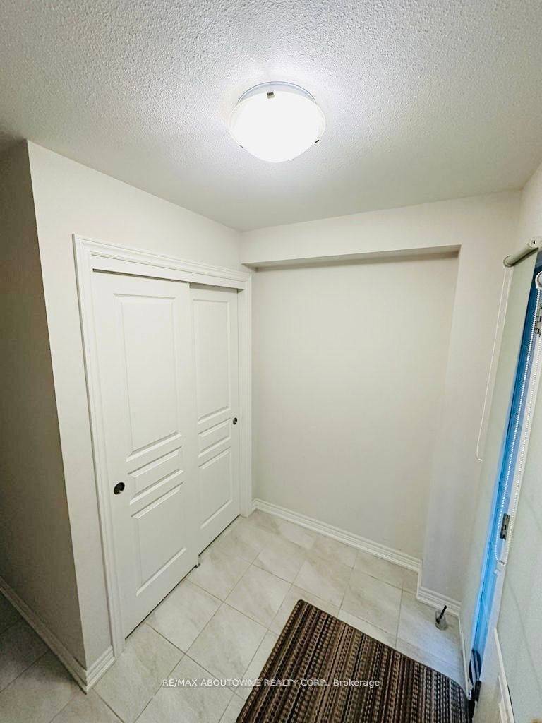 Welland, ON L3C 0G8,93 Heron ST
