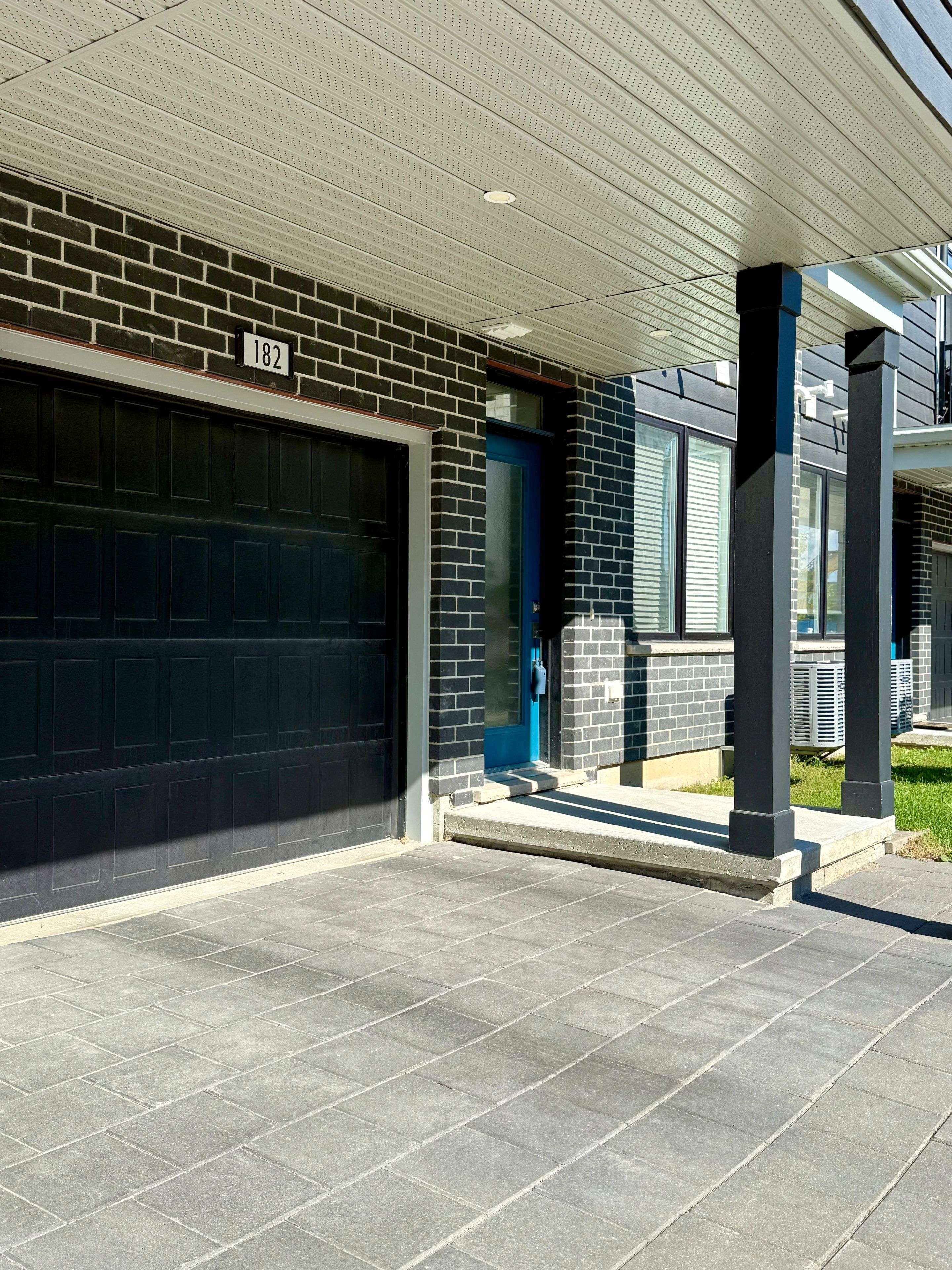 London East, ON N5V 0C5,177 Edgevalley RD #182