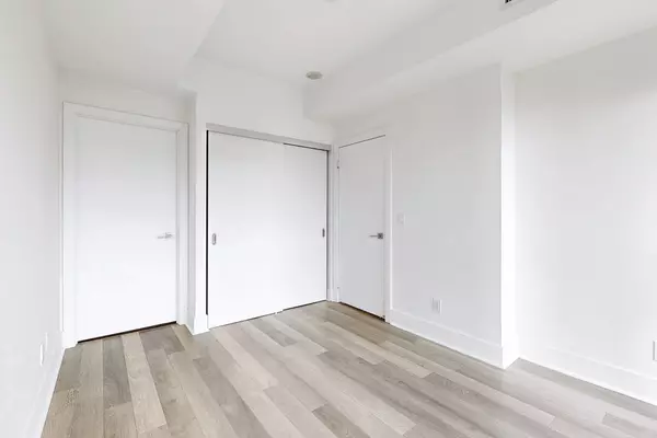 Toronto C02, ON M5R 0B5,32 Davenport RD #1306