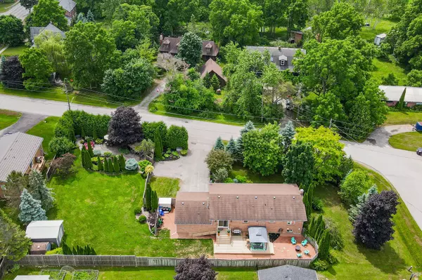 Scugog, ON L0C 1B0,4 Couves LN