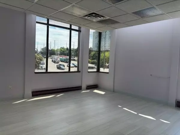 Markham, ON L3T 1R1,12 Morgan AVE #200
