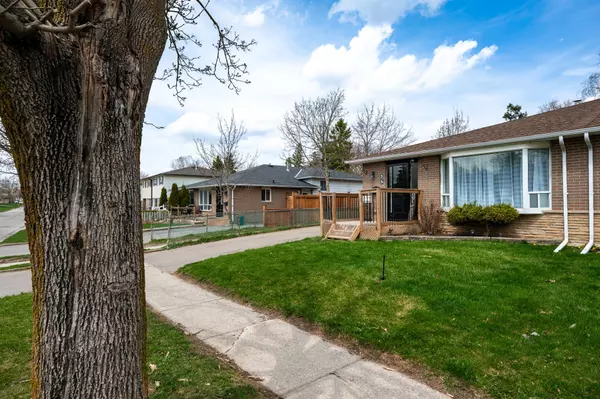 Orangeville, ON L9W 2Y4,35 Edelwild DR