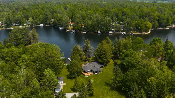 Kawartha Lakes, ON K0M 2T0,22 Cardinal DR