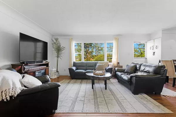 Port Colborne, ON L3K 5V3,958 SILVER BAY RD