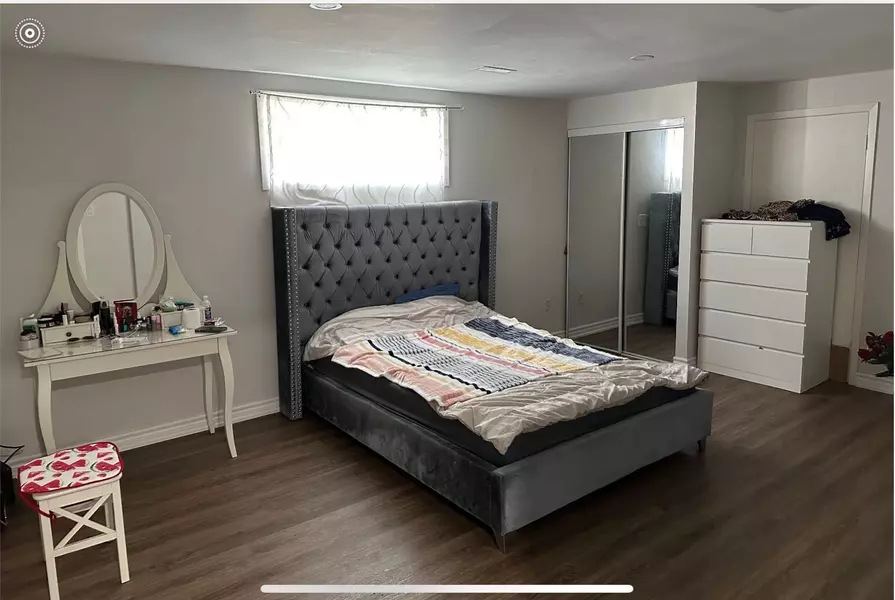 3179 Golden Orchard DR #lower 2br, Mississauga, ON L4Y 3G7