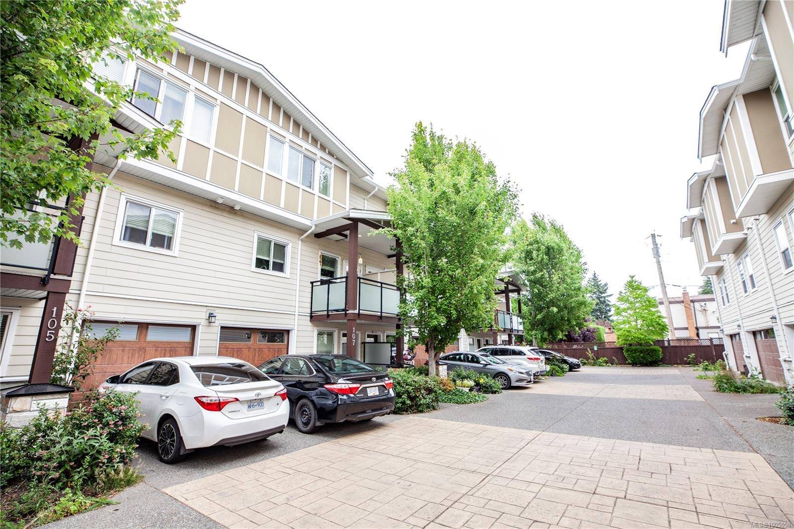 Langford, BC V9B 2S3,2889 Carlow Rd #107