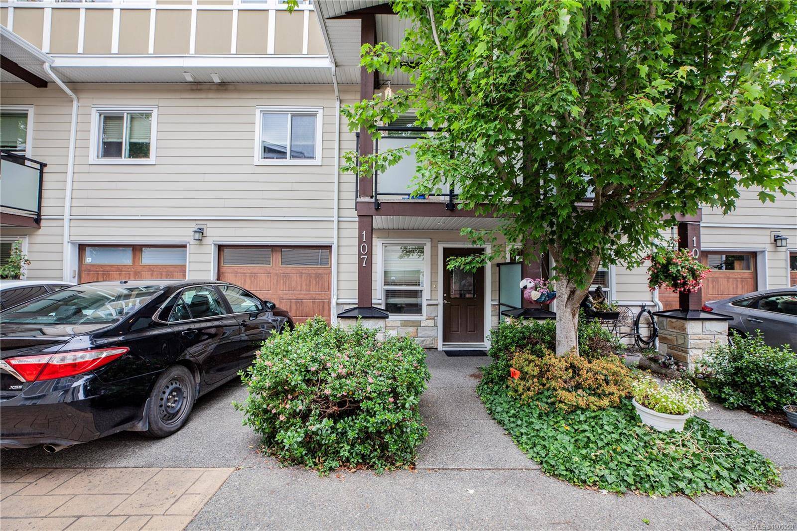 Langford, BC V9B 2S3,2889 Carlow Rd #107