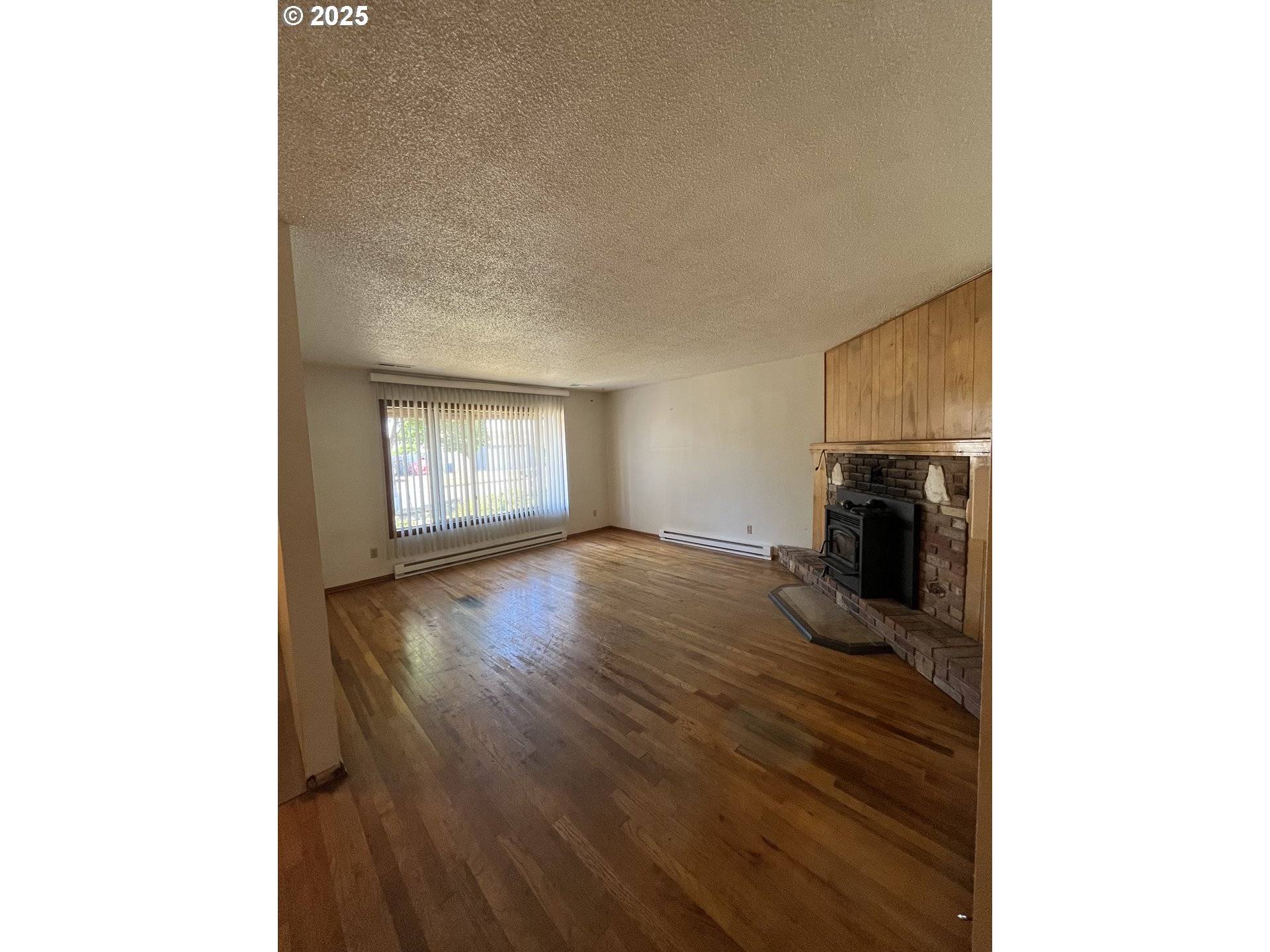Salem, OR 97317,4115 CARSON DR