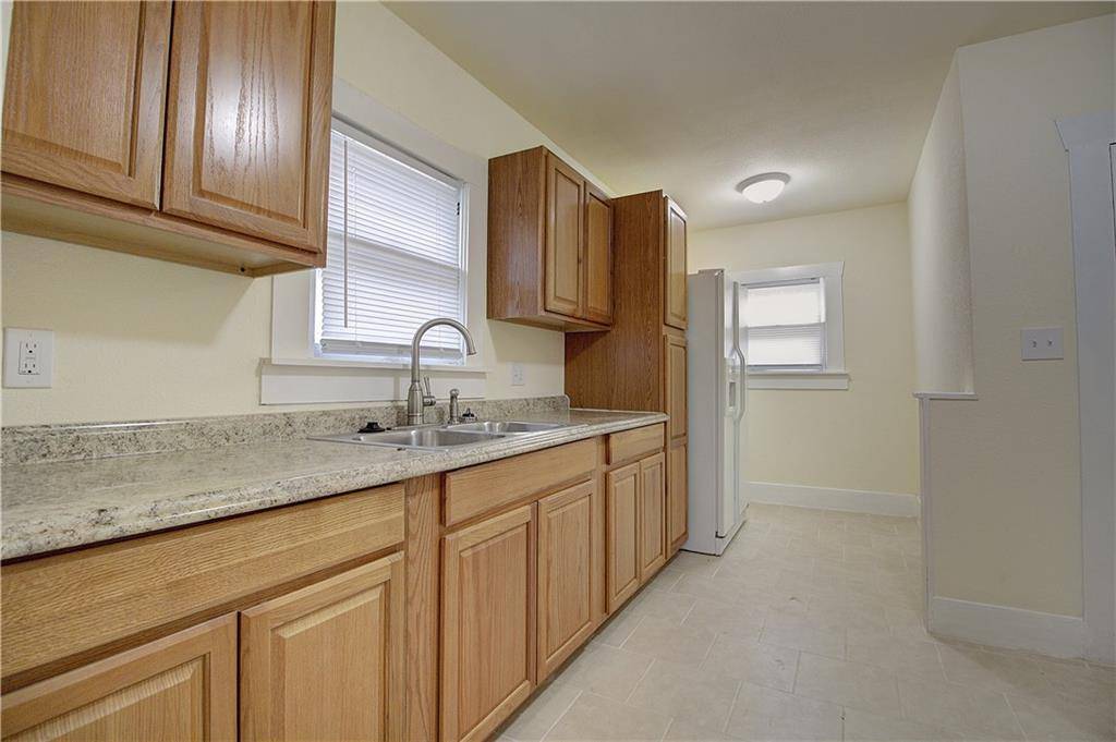 Fort Worth, TX 76111,2703 Galvez Avenue