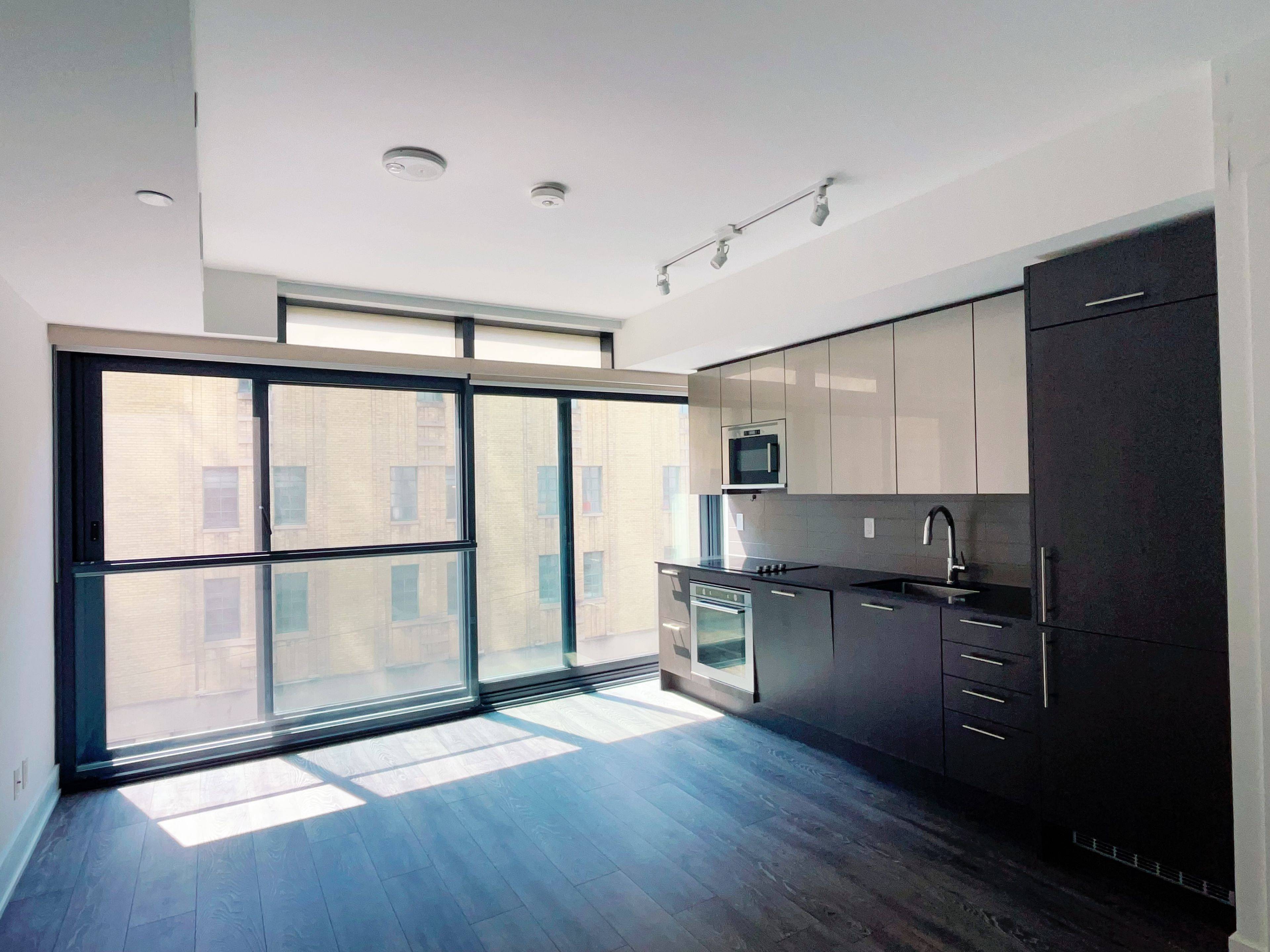 Toronto C08, ON M4Y 2C2,403 Church ST #314