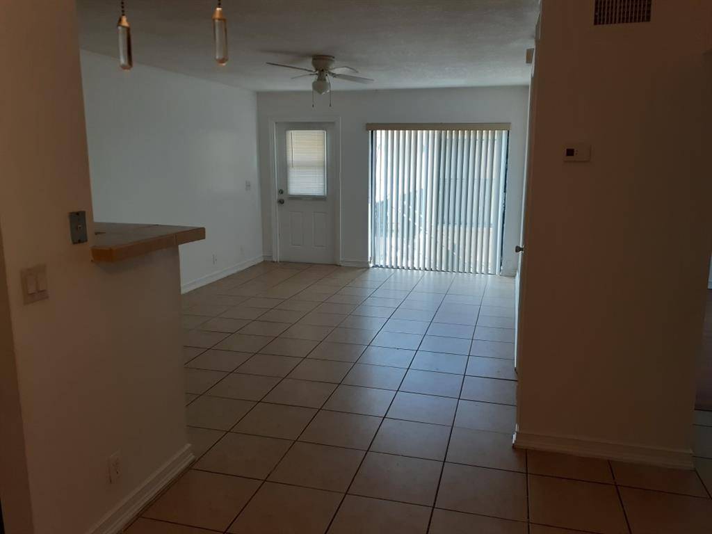 Coral Springs, FL 33065,11396 Royal Palm Blvd #11396