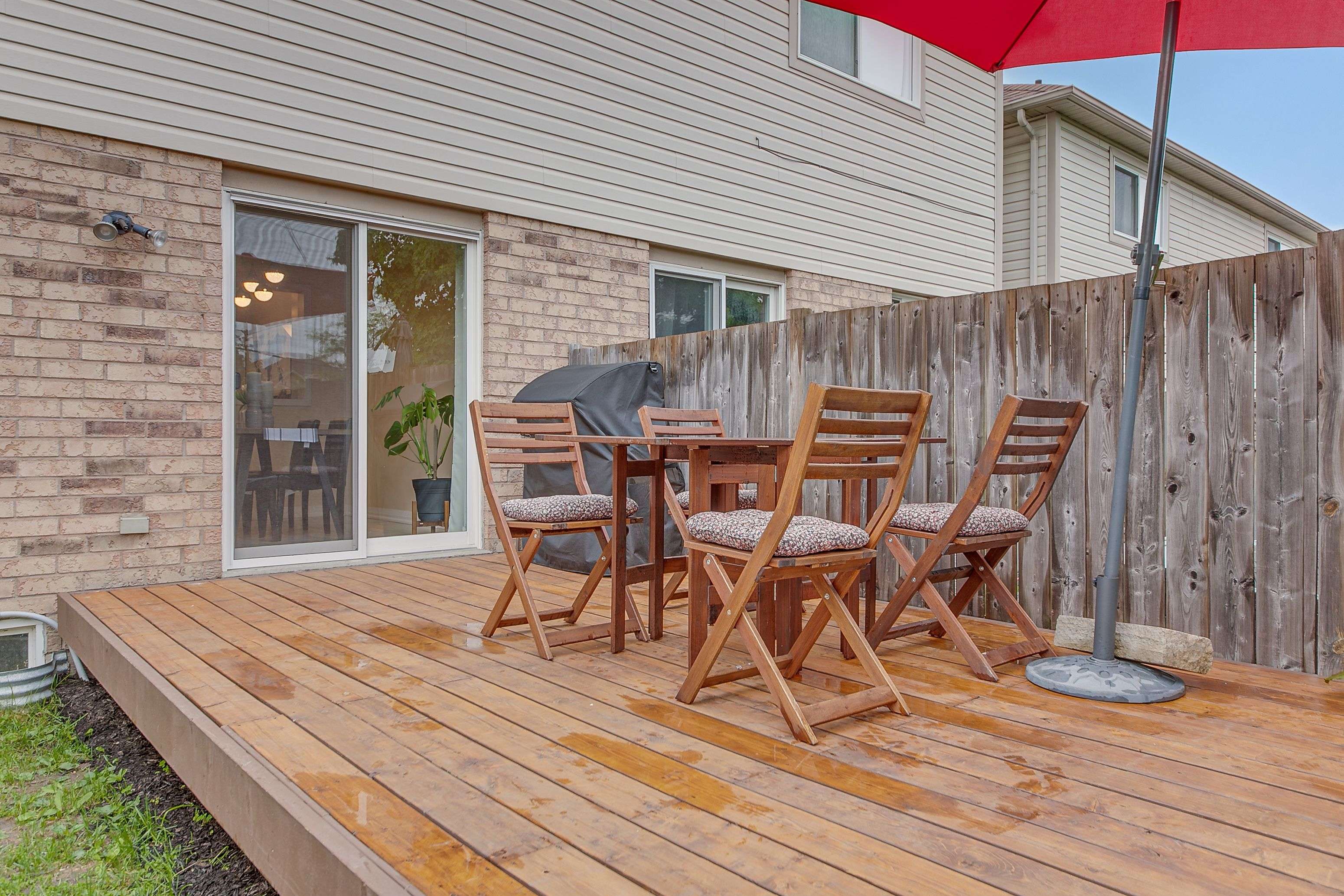 Barrie, ON L4N 9Y8,93 Hawthorne CRES