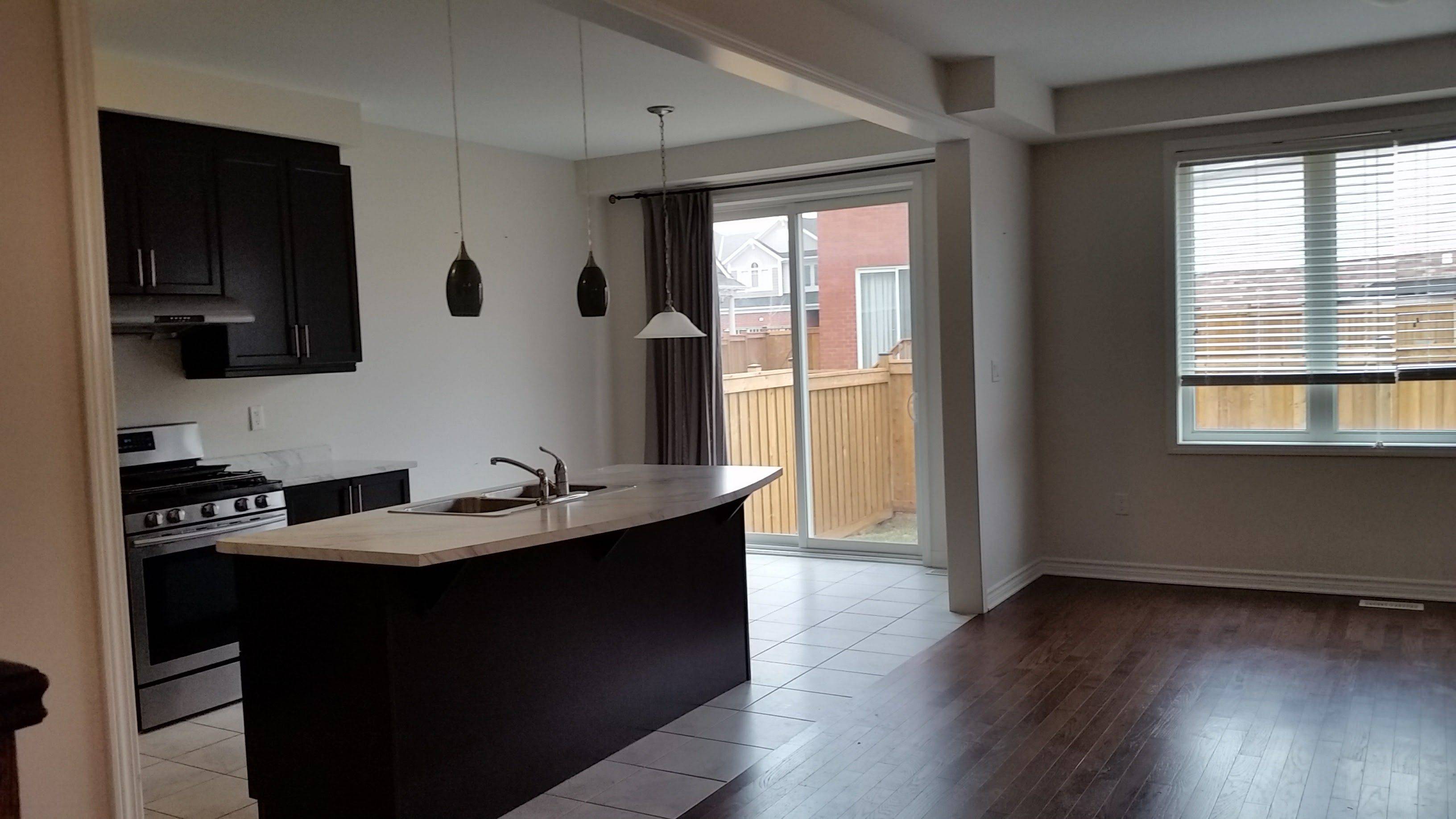 669 Gibson CRES, Milton, ON L9T 8Z6