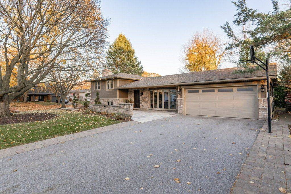 Burlington, ON L7N 1Z4,318 Monica CRES