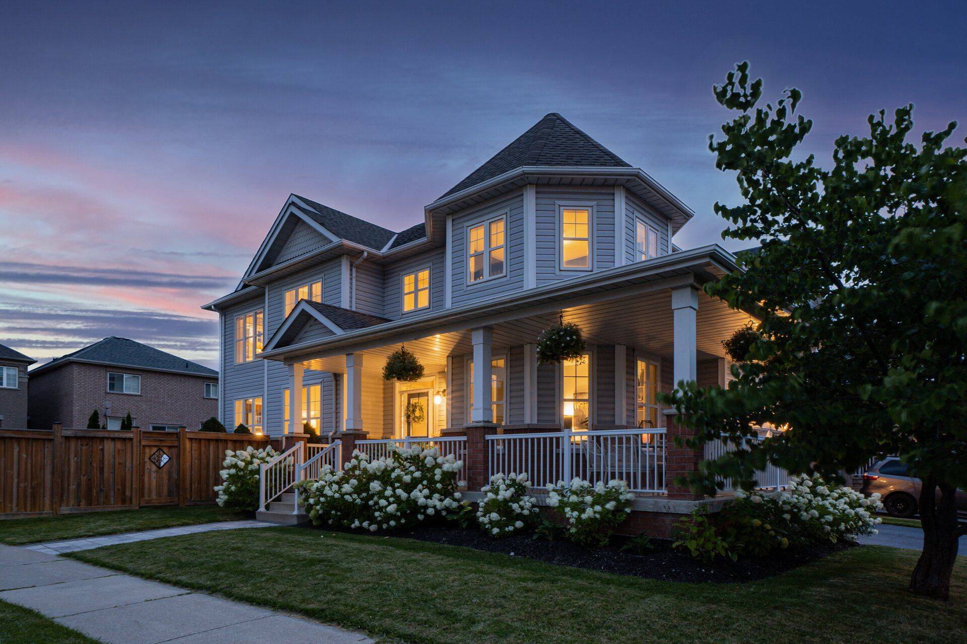 1253 Roper DR, Milton, ON L9T 6E6
