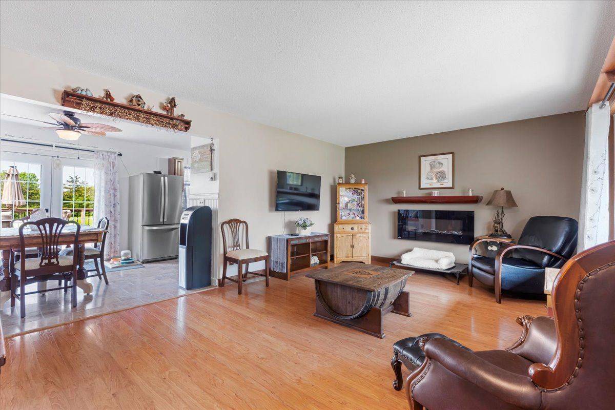 Tyendinaga, ON K0K 2N0,84 Plumb RD