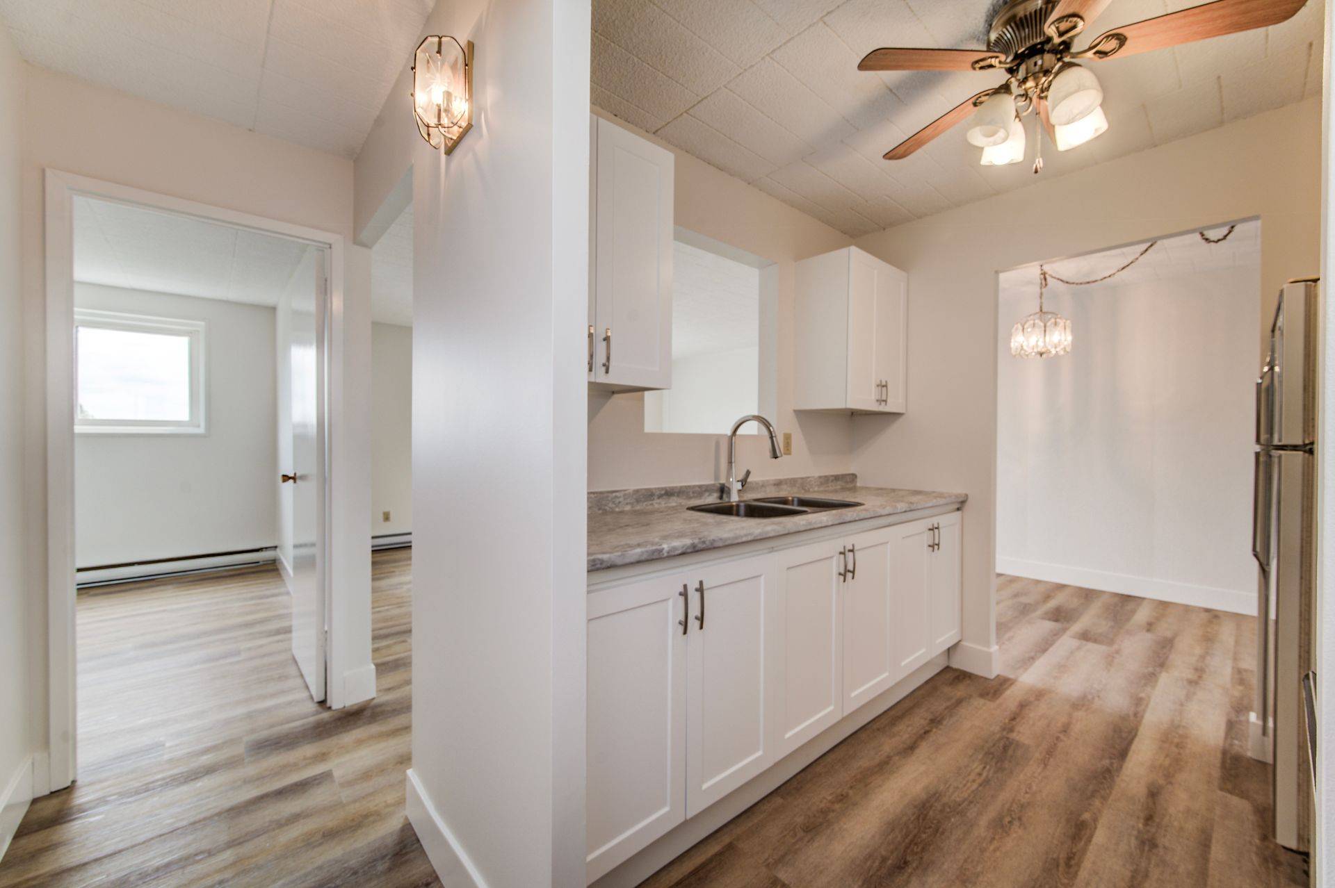 Kitchener, ON N2M 2E2,75 Hazelglen DR #302