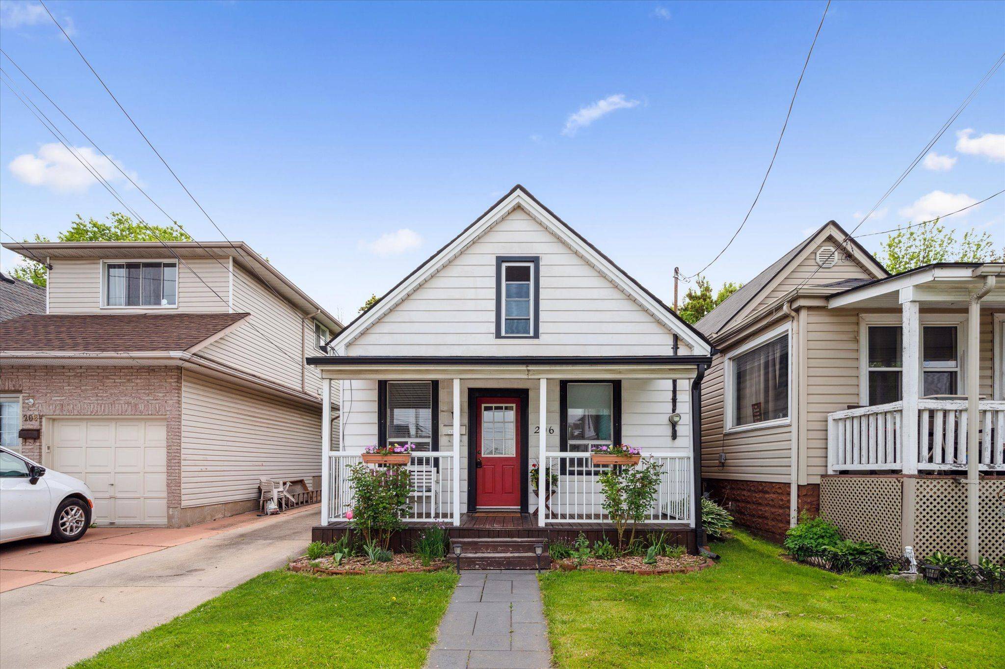 206 Province ST N, Hamilton, ON L8H 4J1