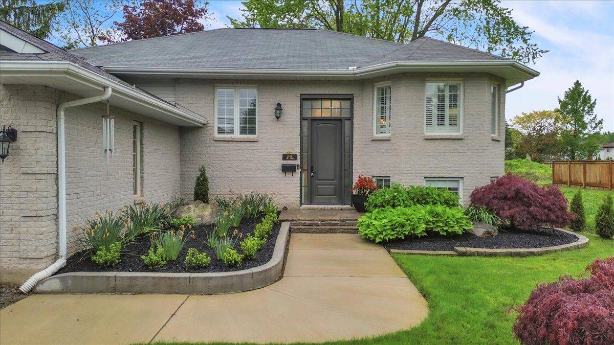 Pelham, ON L3C 3C4,1146 Line AVE