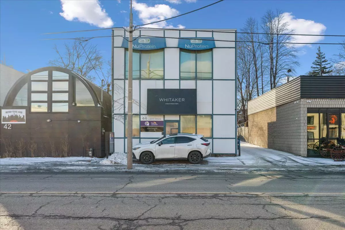 Toronto C11, ON M4G 3T2,44 Laird DR #1