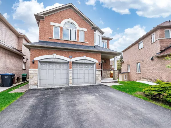 Mississauga, ON L5W 0A2,7272 MILANO CT