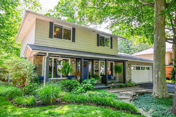 Niagara Falls, ON L2J 2C2,7077 Ridgewood CRES