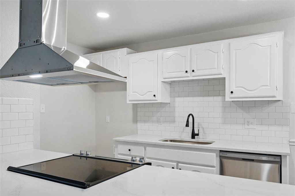 Lancaster, TX 75146,1009 Meadow Creek Drive