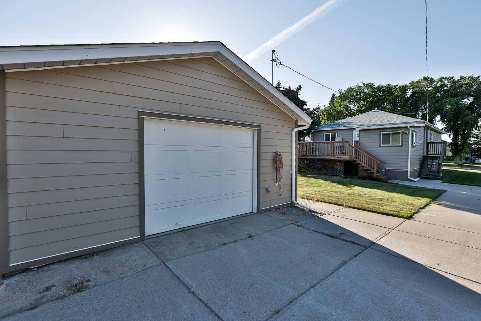 Taber, AB T1G 1B6,5226 43 AVE South