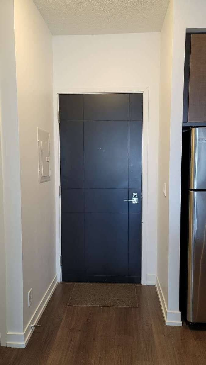 98 Lillian ST #1713, Toronto C10, ON M4S 0A5