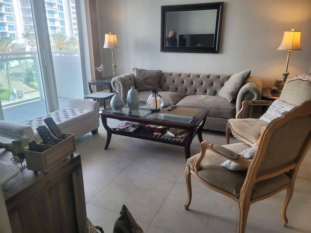 Hollywood, FL 33019,3000 S Ocean Dr #302