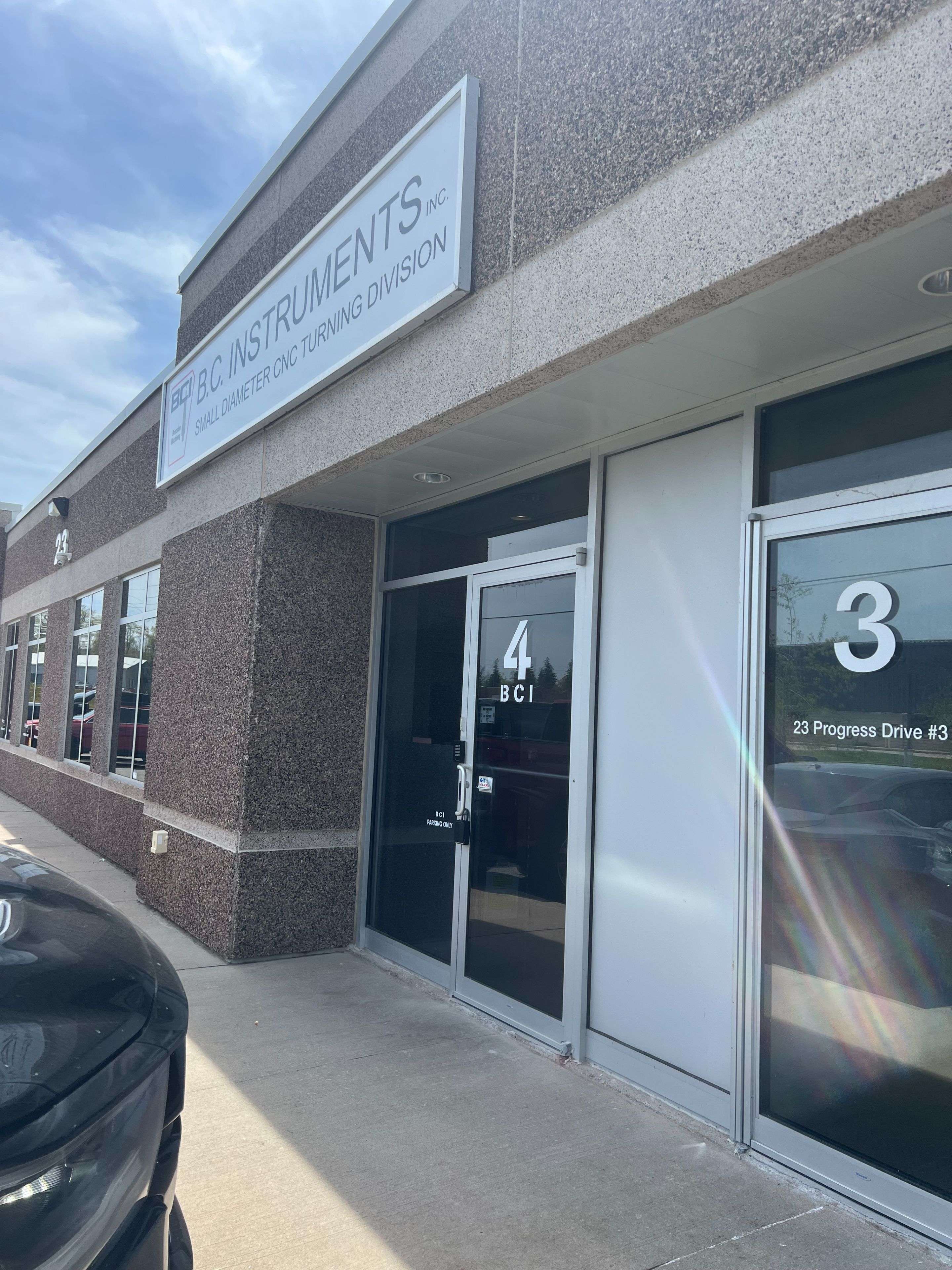 Orillia, ON L3V 0T1,23 PROGRESS DR #4